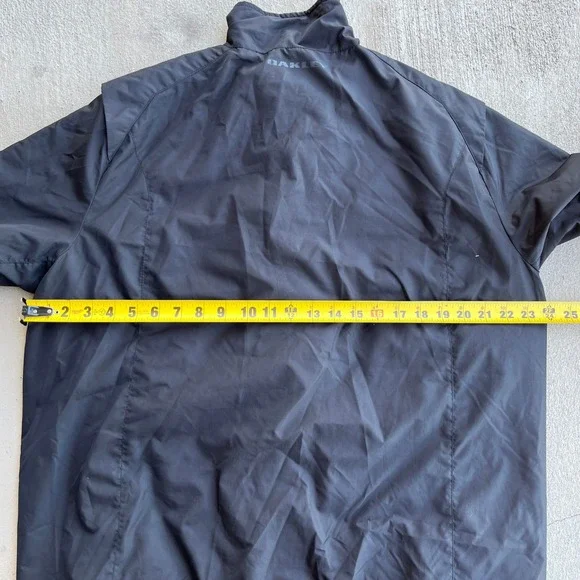 Oakley Jacket Mens XL Black Lightweight Ski Snowboard Coat Outdoors Warm Winter - Picture 7 of 8